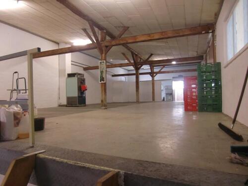 Foto - Lagerhalle - 840,00&nbsp;EUR Kaltmiete, ca.&nbsp; 4,50&nbsp;m&sup2;