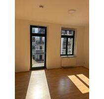 2-Zimmer-Wohnung mit Balkon & Grünblick, EBK & neues Bad, ruhig - Leipzig Südost