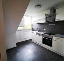 2 Zimmer Wohnung mit Einbauküche in Hof ( Danzigstr 11)