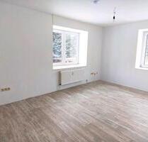Helle 3-Zi.-Wohnung in Neuberend, mit Terrasse und neuer EBK