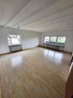 Foto - Geräumige 2,5-Zimmer-Wohnung (86 m²) mit Balkon & Blick ins Grüne