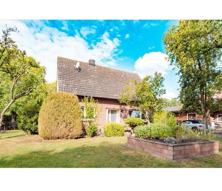 Foto - Charmantes Einfamilienhaus - 1.000,00&nbsp;EUR Kaltmiete, ca.&nbsp; 140,00&nbsp;m&sup2;