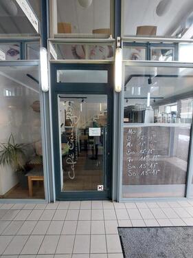 Foto - Gepflegtes Ladenlokal mit Gastro-Inventar in zentral Bückeburg