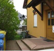 1-R. Whg mit Terrasse, Kochnische, Keller, Stellpl.(15 Euro) - Bad Klosterlausnitz