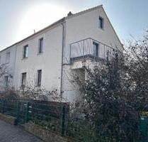 Sanierungsbedürftige Doppelhaushälfte mit großem Garten - Pohlheim