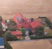 Resthof mit 3 bzw. 4 Wohneinheiten und 5 Garagen im Aussenbereich - Ennigerloh