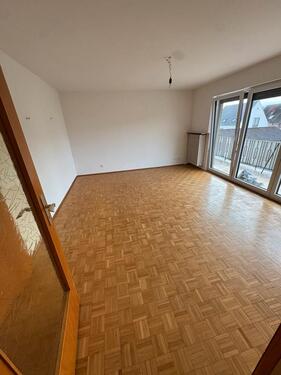 Foto - Helle 4-Zimmer-Wohnung mit Balkon im 1.OG