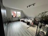 Foto - Schöne Oberwohung mit Balkon - 500,00 EUR Kaltmiete,