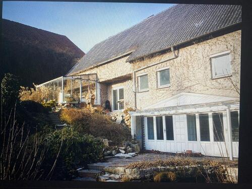 Foto - Mehrfamilienhaus mit Arbeit in ruhiger Lage