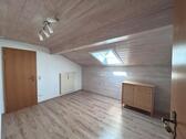 Foto - 2 Zimmer im Dachgeschoss in Schleching zu vermieten.
