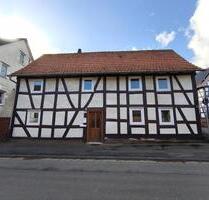 Fachwerkhaus, ehem. Schule von Gisselberg und Niederweimar - Weimar (Lahn)