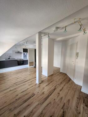 Foto - Schöne, helle neu renovierte 1-Zimmer-Wohnung mit EBK