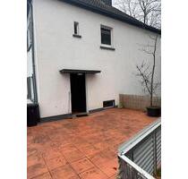 Einfamilienhaus mit privater Tiefgarage - Bonn