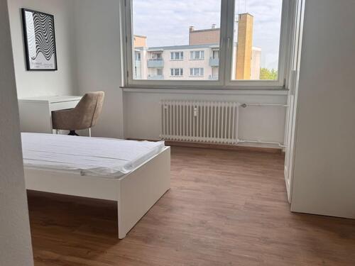 Foto - WG Eschborn 2025 renoviert 14 min Bahn Frankfurt 10 min Börse