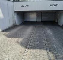 Tiefgaragen-Stellplatz in UnterrathFlughafen zu vermieten - Düsseldorf Stadtbezirk 5
