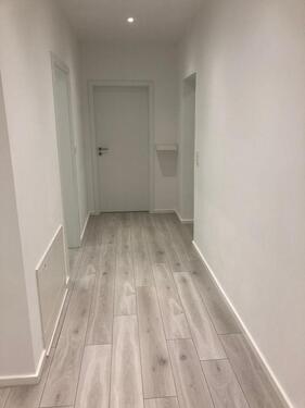 Foto - Attraktive 6,5-Zimmer-Wohnung – neu & modern saniert