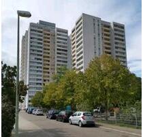 3-Zimmerwohnung mit Einbauküche, Balkon, Keller und PKW-Stellplat - Ludwigshafen am Rhein Ludwigshafen-Oggersheim