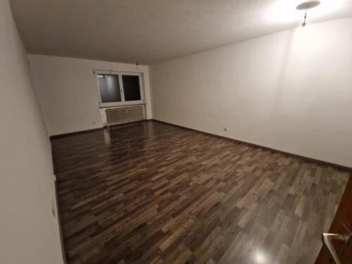 Foto - Helle 2-Zimmer-Wohnung mit Garage und EBK Haidenhof-Nord