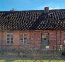 Historische Büdnerei mit großem Garten & Baurecht in M-V - Burg Stargard