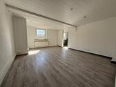Foto - Bad Ltbg. ren. 2-Zi.DG-Whg, EBK, Gartennutzung - frei