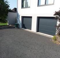 GaragenstellplätzeWinterstellplätze für PKW und Motorräder - Straßenhaus