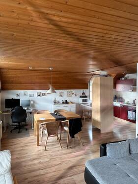 Foto - 3 ZKB Dachgeschoß Wohnung - 650,00&nbsp;EUR Kaltmiete, ca.&nbsp; 72,00&nbsp;m&sup2;