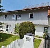 EFH mit ELW Solar, ruhige u. zentrale Ortsrandlage, DG, Stellpl, - Halfing