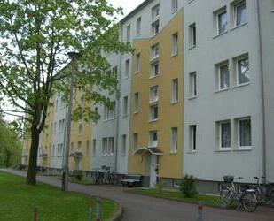 zentral gelegene 3-R-Wohnung mit Balkon in Lucka (Thür.) - W0330
