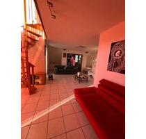 3 Zimmer Wohnung 95 qm - 860,00&nbsp;EUR Kaltmiete, ca.&nbsp; 95,00&nbsp;m&sup2; in Neukirchen bei Sulzbach-Rosenberg (PLZ: 92259)