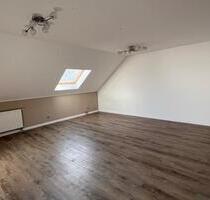 2 Zi Wohnung 80qm (Maisonette) mit Dachterasse in Bedburg West