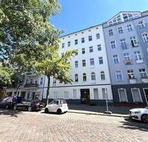 Renovierte 1-Zimmer Altbauwohnung mit Tageslicht-Badezimmer zum direkten Einzug im gefragten Wedding - Berlin Mitte