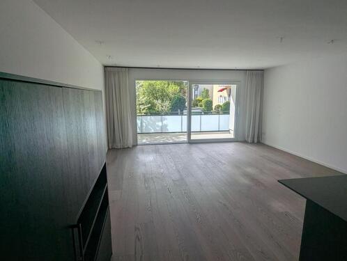 Foto - Neuwertige 4-Zimmerwohnung Nymphenburg mit West-Loggia und Blick ins Grüne