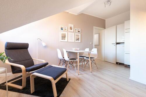 Foto - Möblierte 1-Zimmer-Wohnung mit moderner Küche und elegantem Bad