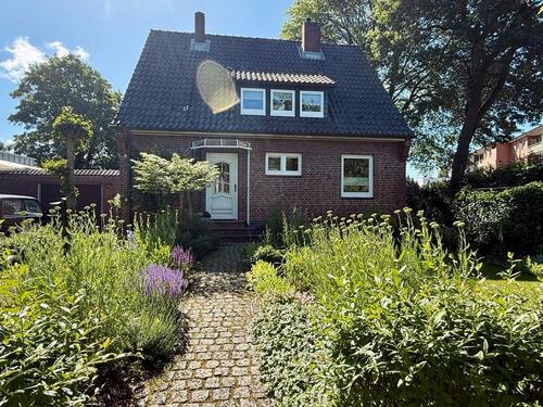 Foto - Gepflegtes Einfamilienhaus mit schönem Garten