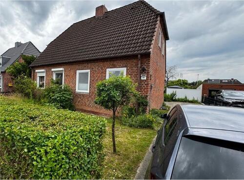 Foto - Kleine Doppelhaushälfte mit Garten in Ellerbek - 950 € Kaltmiete