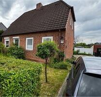 Kleine Doppelhaushälfte mit Garten in Ellerbek - 950 € Kaltmiete - Kiel