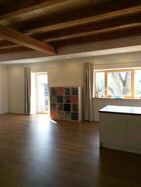 Foto - Kurs- und Seminarraum - 30,00&nbsp;EUR Kaltmiete, ca.&nbsp; 80,00&nbsp;m&sup2;