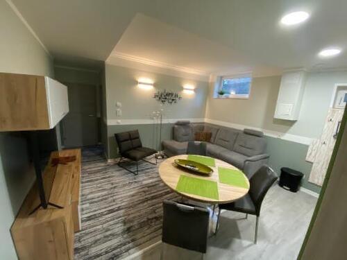 Foto - Monteurwohnung ab 24 €Tag Oldenburg Platz für 24 Personen direkt Autobahn