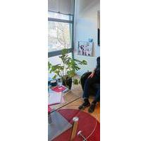 In Pulheim biete ich modernes Büro