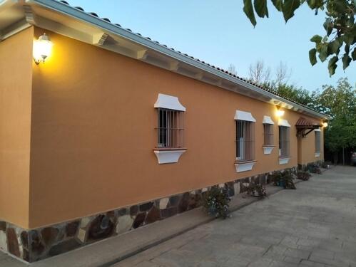 Foto - ESPAÑA. CASA CONFORTABLE EN ALQUILER. 270 M2