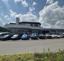 Autohaus mit Büro, Werkstatt und Ausstellungsflächen zu vermieten! + Stellflächen - Stockach