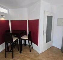 Große 3+ Zimmer Maisonette mit Garten in Bogenhausen - München