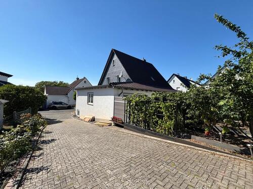 Foto - 8 Zimmer Einfamilienhaus zum Kaufen in Langgöns