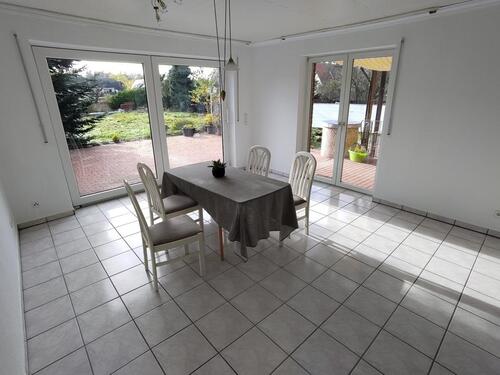 Foto - Helle 4-Zi. EG-Wohnung mit großer Terrasse, OS-Haste
