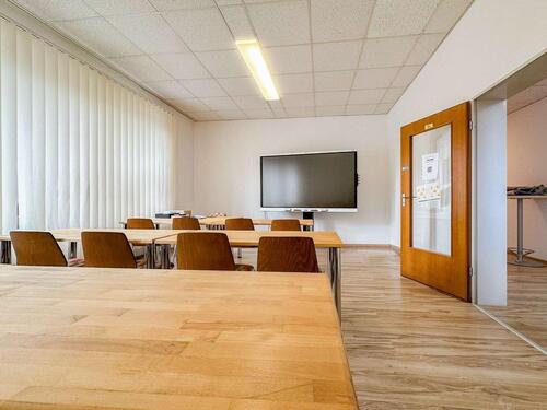 Foto - Sichtbar. Zentral. Bereit für Ihr Business.