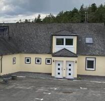 Bitburg, Königswäldchen sehr schöne Dachgeschosswohnung im Grünen zu vermieten