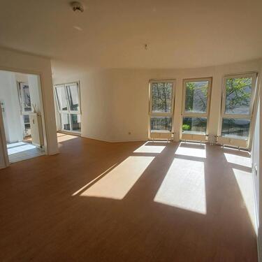 Foto - 2 Raum Wohnung zur Miete - 750,00&nbsp;EUR Kaltmiete, ca.&nbsp; 65,00&nbsp;m&sup2;