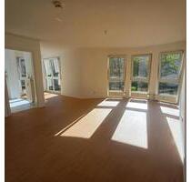 2 Raum Wohnung zur Miete - 750,00&nbsp;EUR Kaltmiete, ca.&nbsp; 65,00&nbsp;m&sup2; in Pirna (PLZ: 01796)