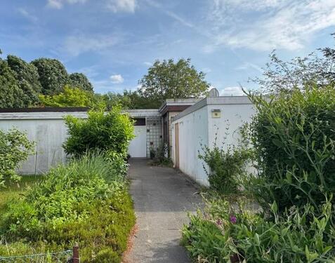 Foto - Großes Grundstück mit Bungalow in ruhiger Lage in Suchsdorf