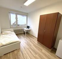 Zimmer mit eigenem Bad und kleiner Küche in der City von Neu-Ulm